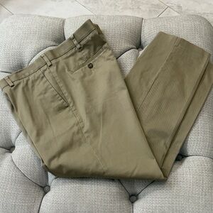 42x 30 Travel Smart Roundtree & Yorke Khaki Chinos